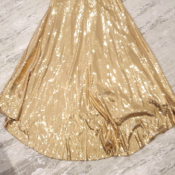 Gorgeous Golden Sequin Dress - Size Medium - Made by Ariabyaa Designer - Picture 8 of 11